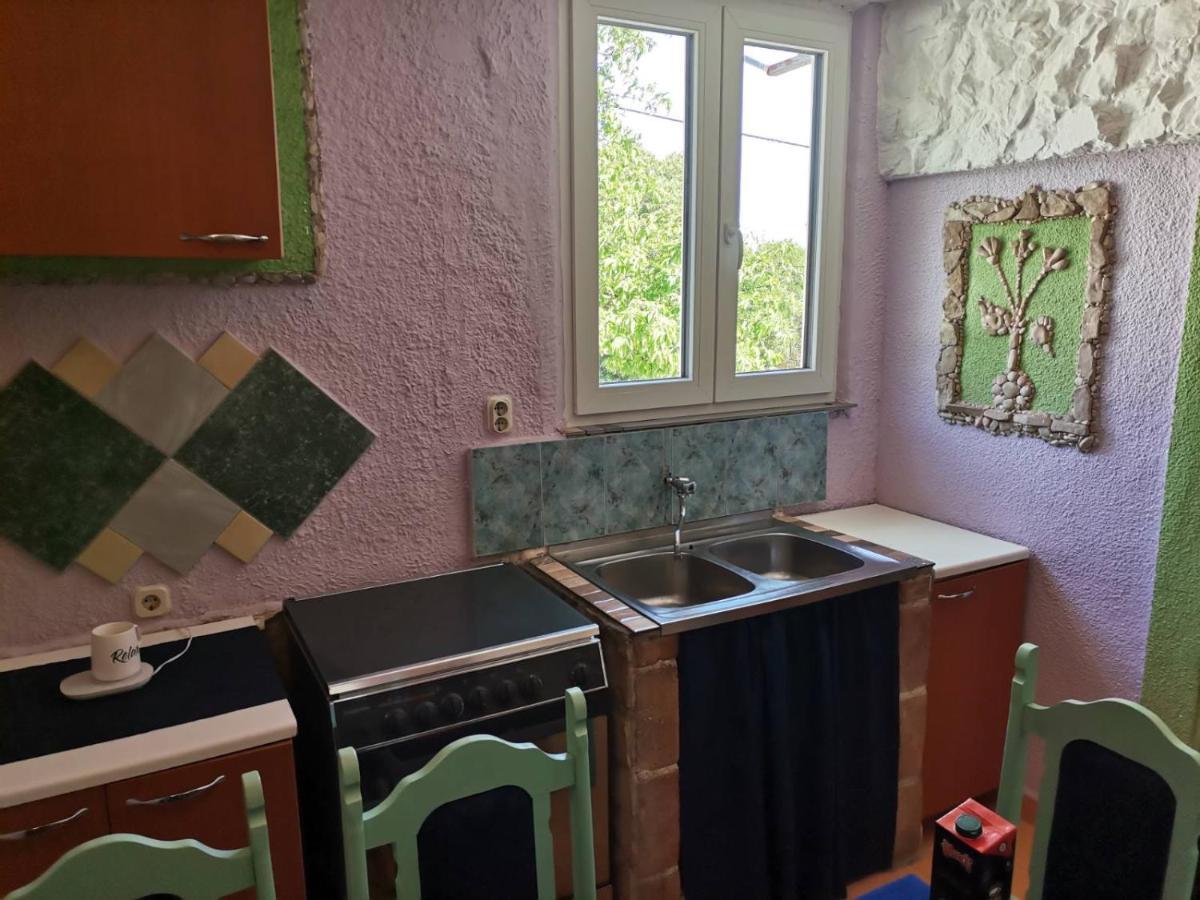 Apartman Sirena Pićan Exterior foto