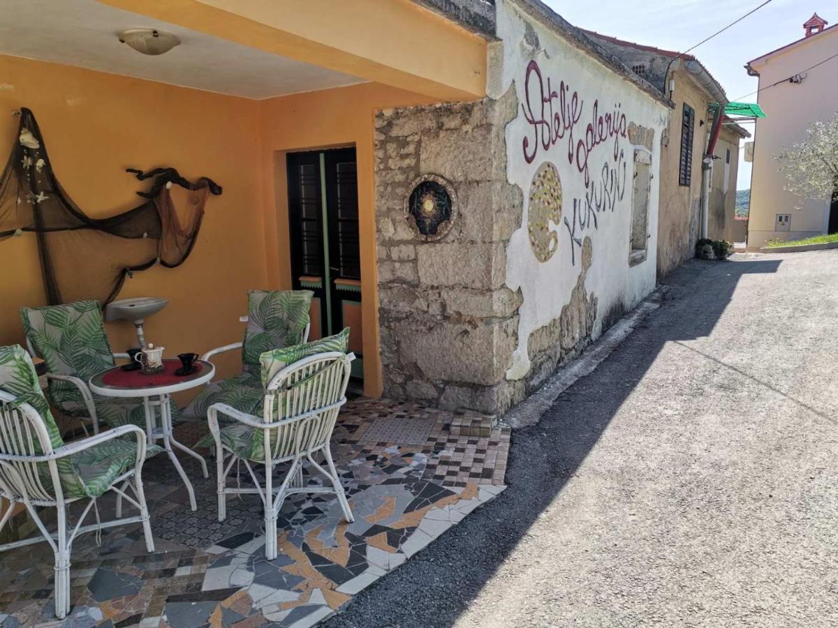 Apartman Sirena Pićan Exterior foto